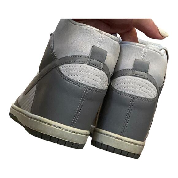 Nike Dunk Sky High Hi Hidden Wedge Suede Sneaker Women's US 8 Gray 528899-005 - Picture 9 of 12